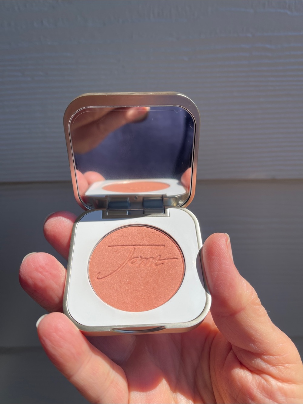 Jane Iredale Powder Blush - Picture 2 of 7